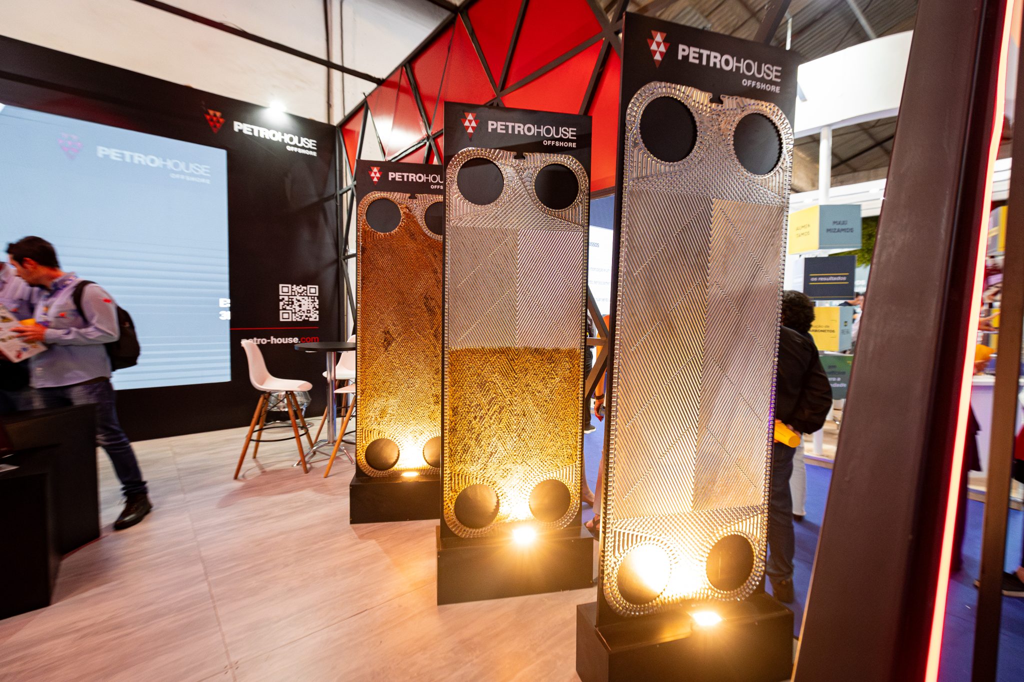 [DBM006] Still_D03_1779-R6MKII